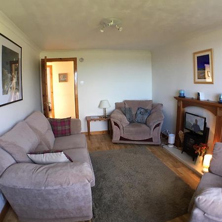 Amber'S Cottage Staffin Extérieur photo