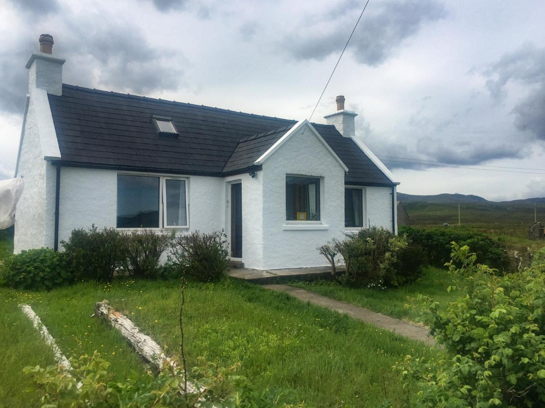 Amber'S Cottage Staffin Extérieur photo
